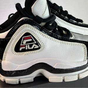 Fila Grant Hill 2 toddler shoes - white and black size 7c